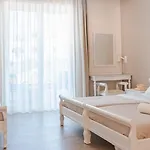 Thalassi 3* העיירה רתימנו