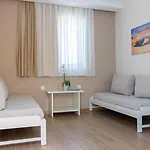 Thalassi מלון
