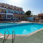 מלון Thalassi